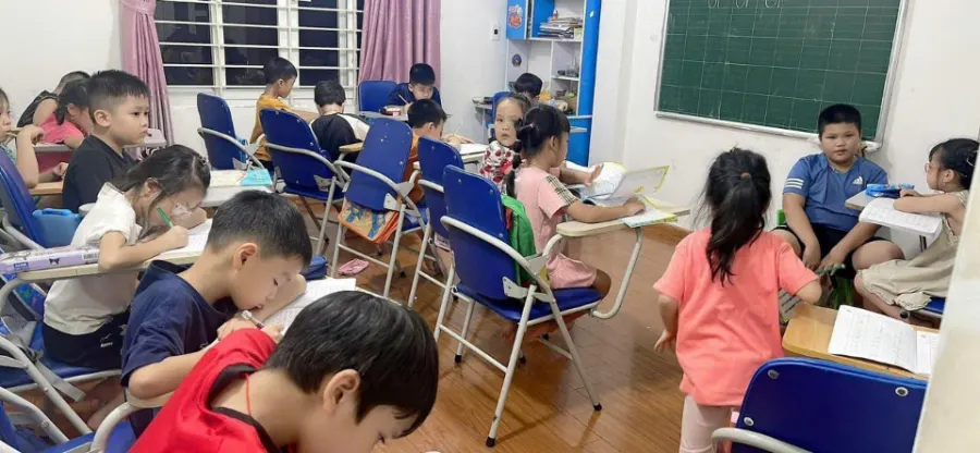 Trung Tâm Luyện Chữ Đẹp, Tiền Tiểu Học Thành Huế