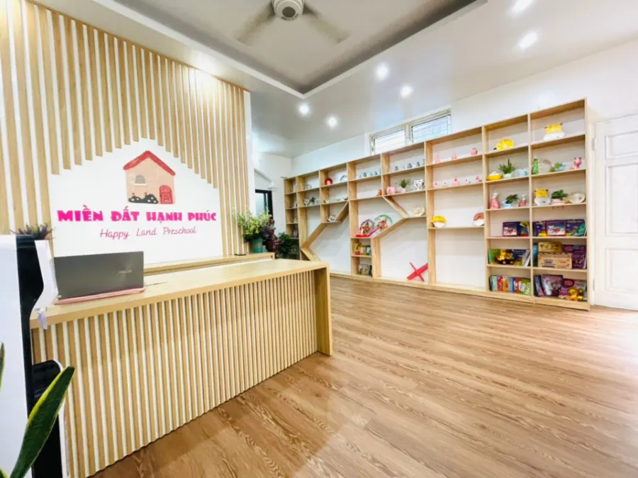 Mầm Non Miền Đất Hạnh Phúc (Happy Land)