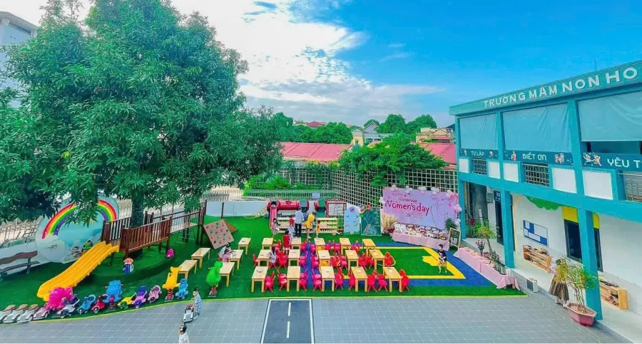 Trường Mầm Non Hoa Sữa