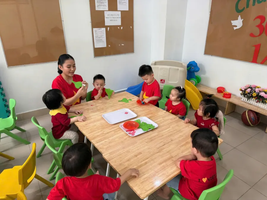 Mầm Non Mặt Trời Nhỏ 6A (Little Sun Kindergarten) - Him Lam