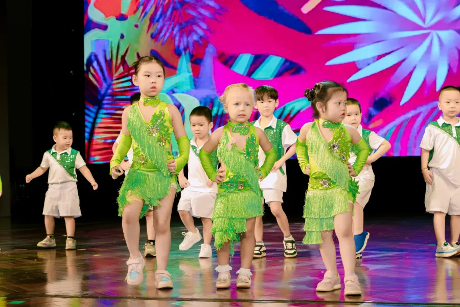 Trường Mầm non Quốc tế Montessori Hoa Kỳ (American Montessori International School) - AMIS Trung Hoà