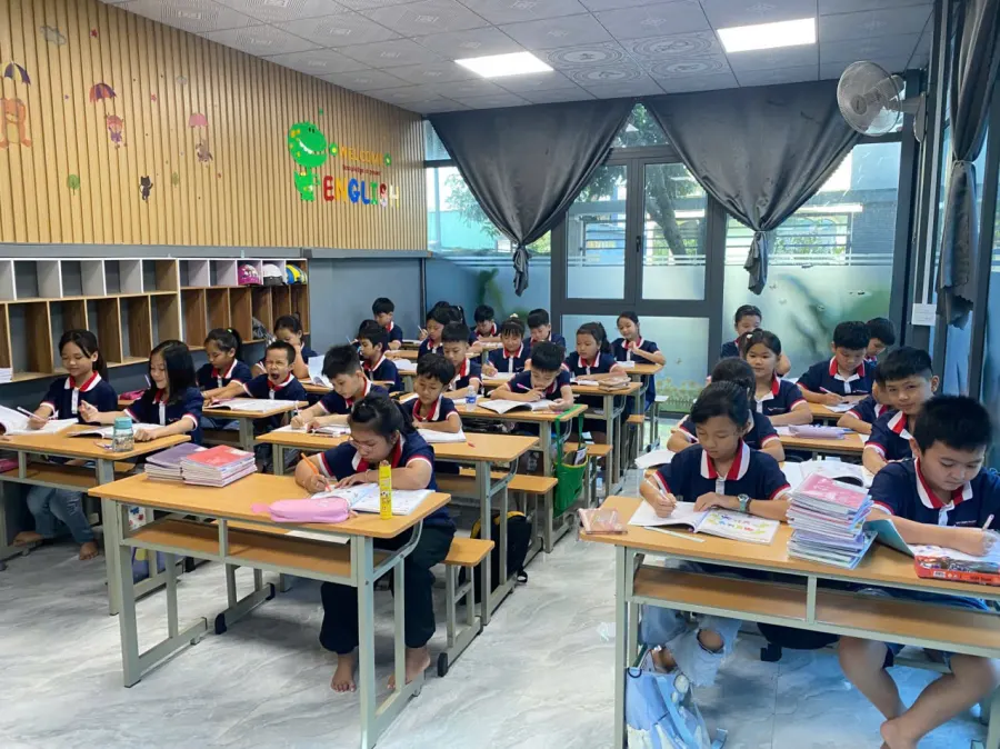 Trung Tâm Ngoại Ngữ Tài Năng Việt Nam (Vietnam Talent English Academy) - Xuân Định, Đồng Nai