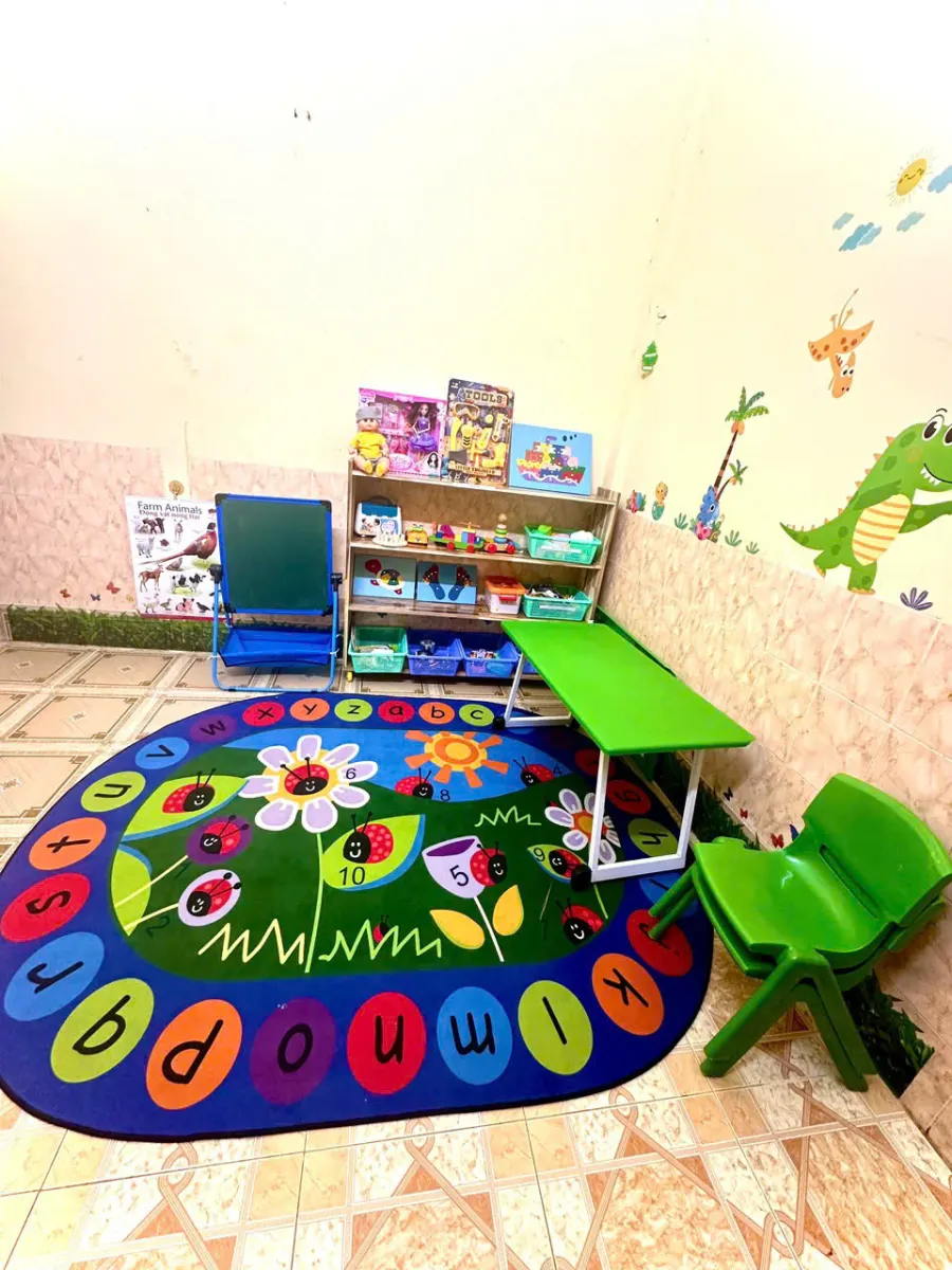 Trung Tâm Can Thiệp Bước Chân Nhỏ