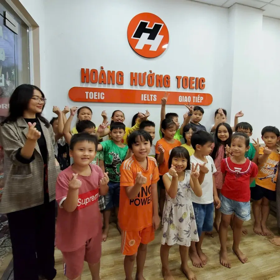 Trung Tâm Ngoại Ngữ Hoàng Hường