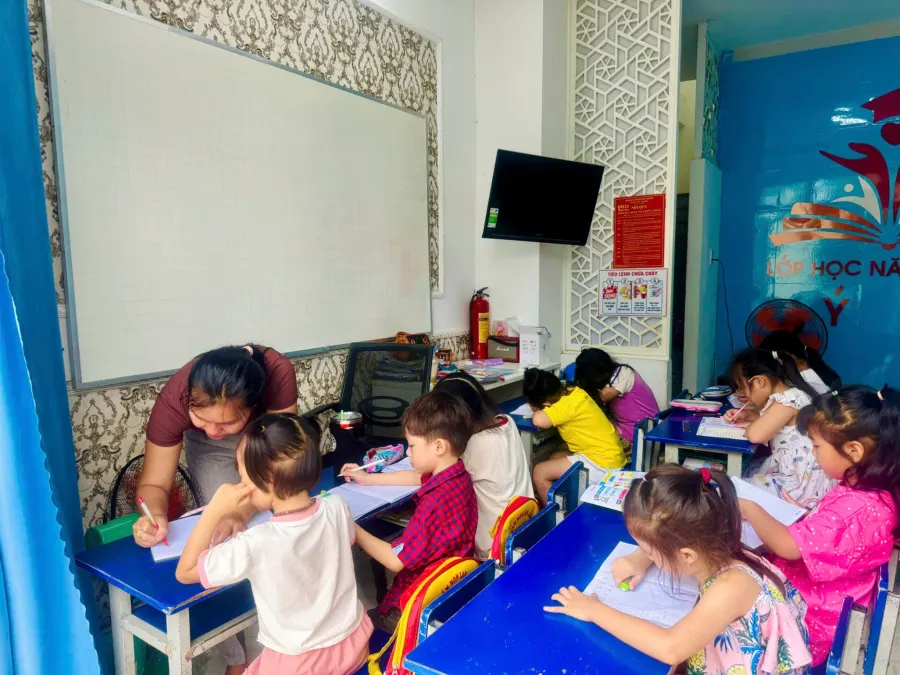 Lớp Học Năng Khiếu Ý Mỹ - Tân Định
