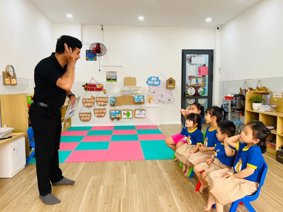 Mầm Non Song Ngữ Kangaroo Chuột Túi Nhỏ