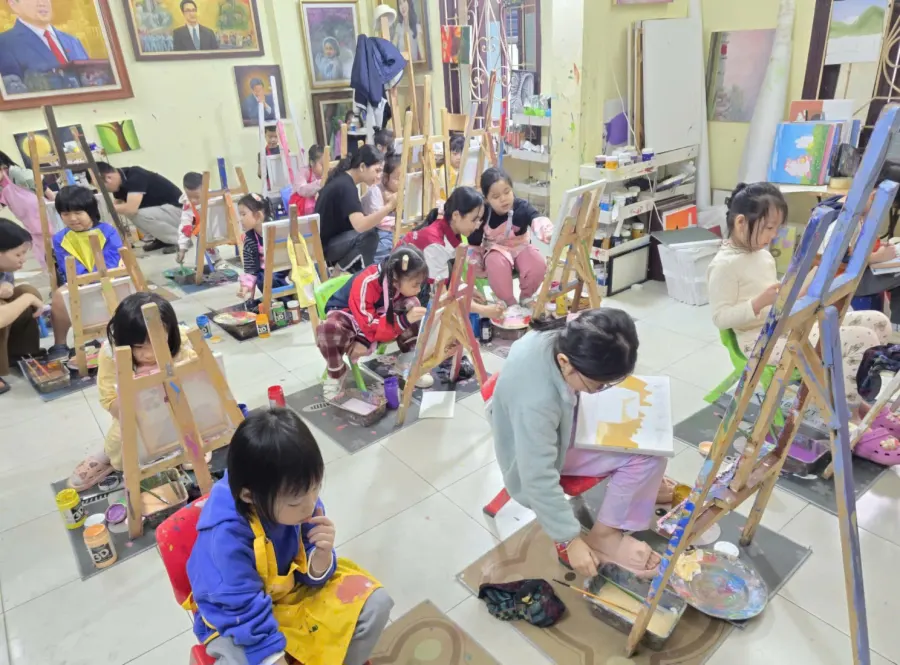 Lớp Vẽ Họa Sĩ An Thắng - Ngoại Giao Đoàn , Xuân Đỉnh
