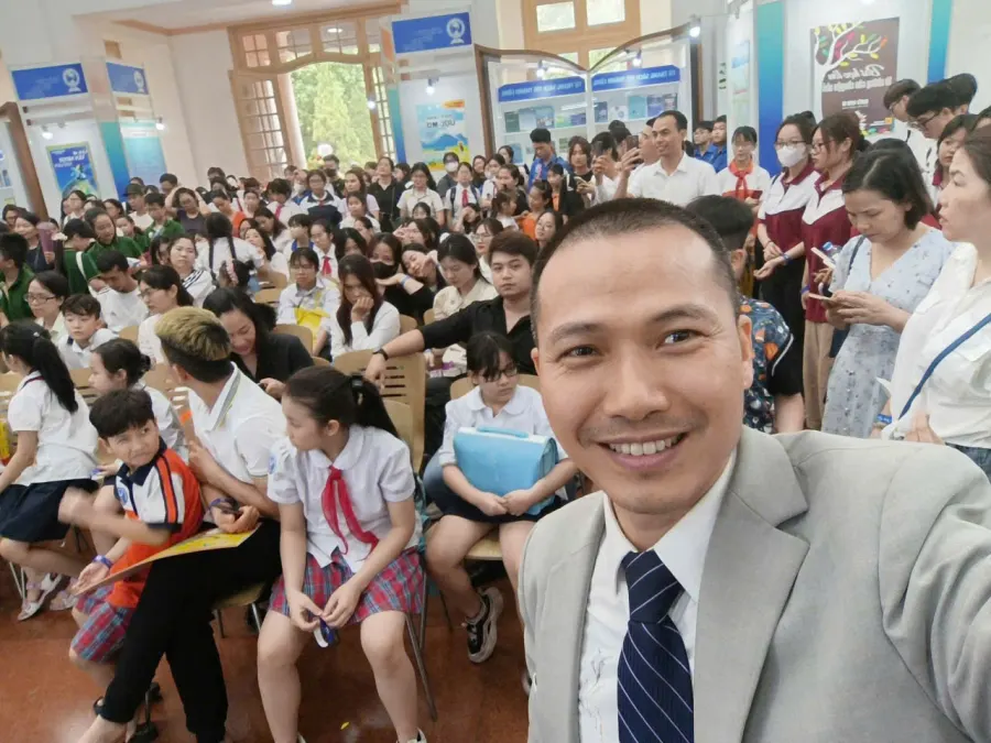 Trung Tâm Kỹ Năng Giọng Nói Master Voice