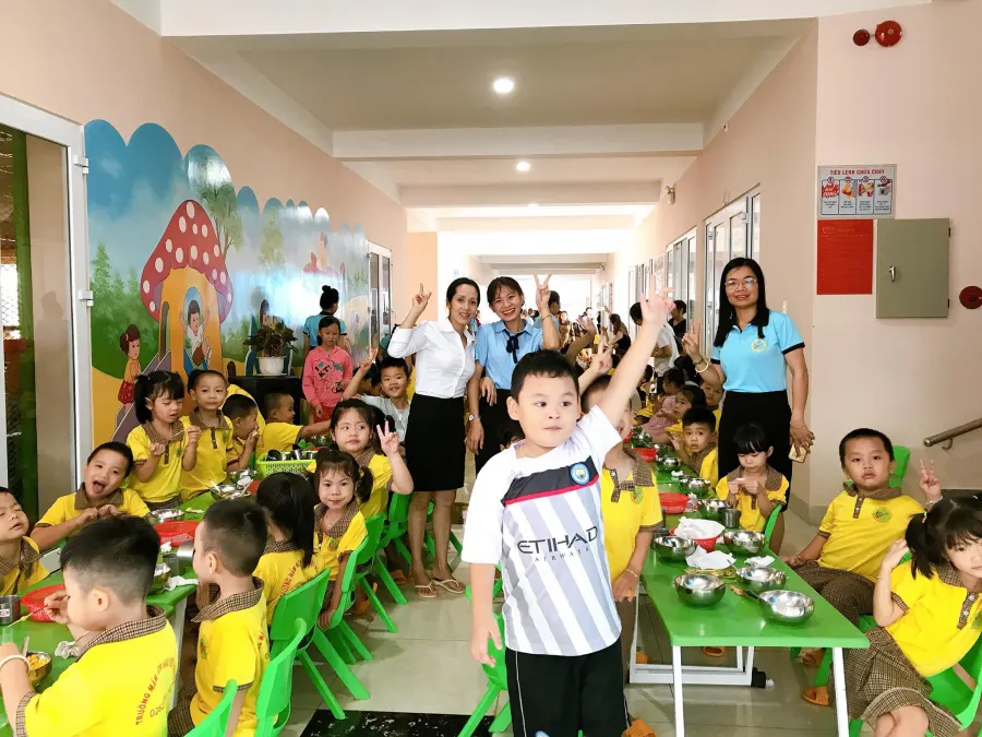 Trường mầm non Hoa Việt Nguyên