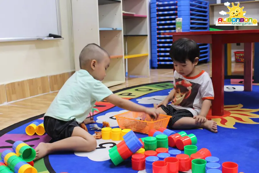 Trường mầm non Alibonbon Montessori ( Hoa Lư ) - Phố cầu huyện , Thiên Tôn