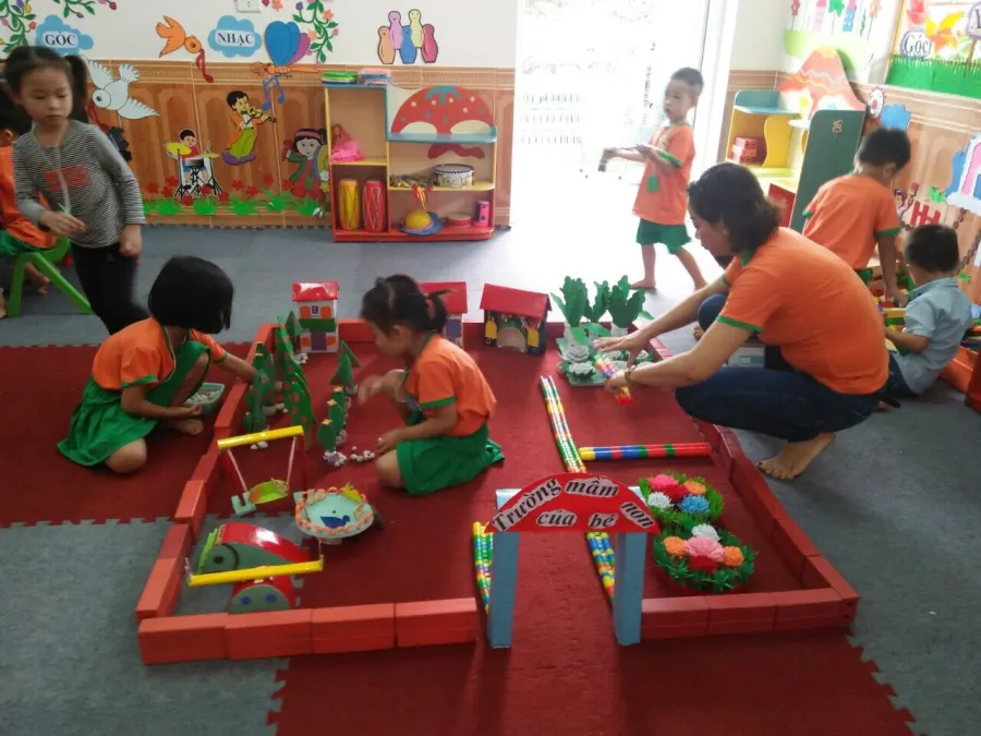 Mầm non Việt Hưng