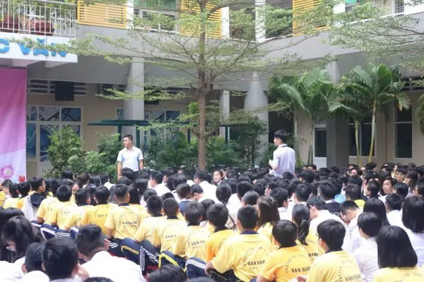 Trường TH-THCS-THPT Vạn Hạnh