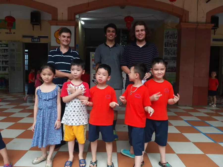 Trường mầm non & tiểu học Sao Mai