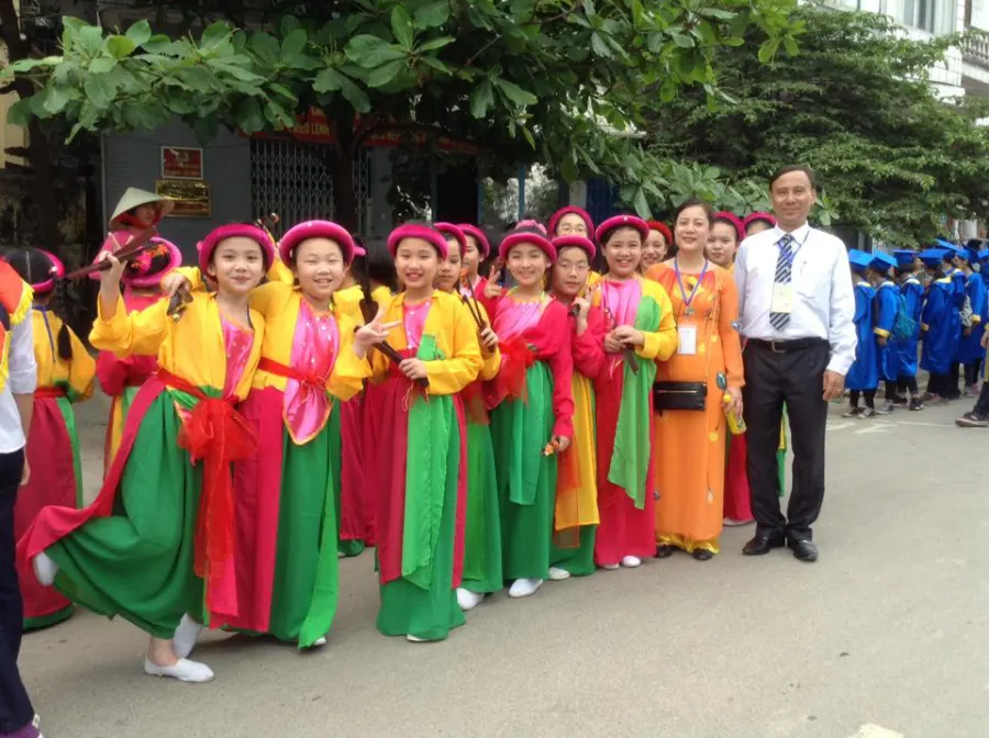 Trường tiểu học Hạ Long
