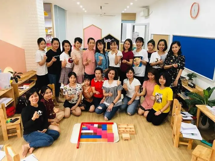 Trường mầm non Cầu Vồng (Rainbow Montessori Kindergarten)
