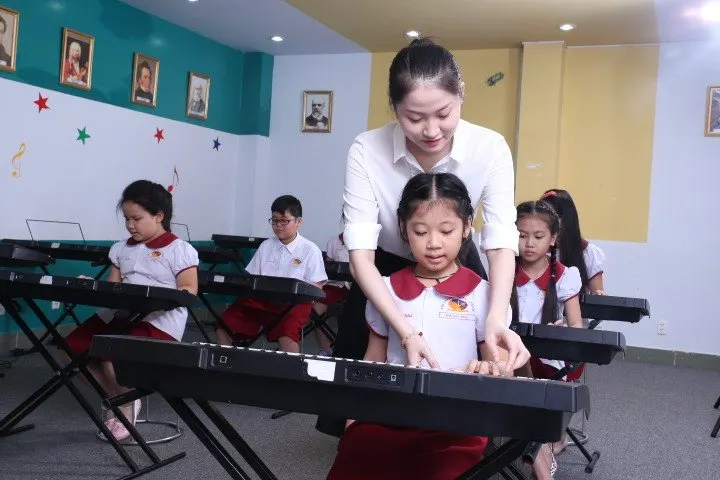 Trường tiểu học Quốc Tế TIS
