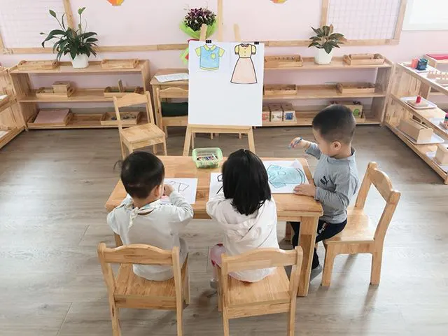 Trường mầm non Song ngữ Montessori Tia Nắng Mai