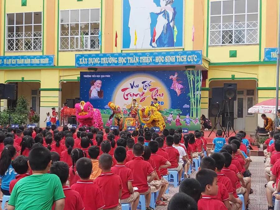 Trường Tiểu học Vạn Phúc