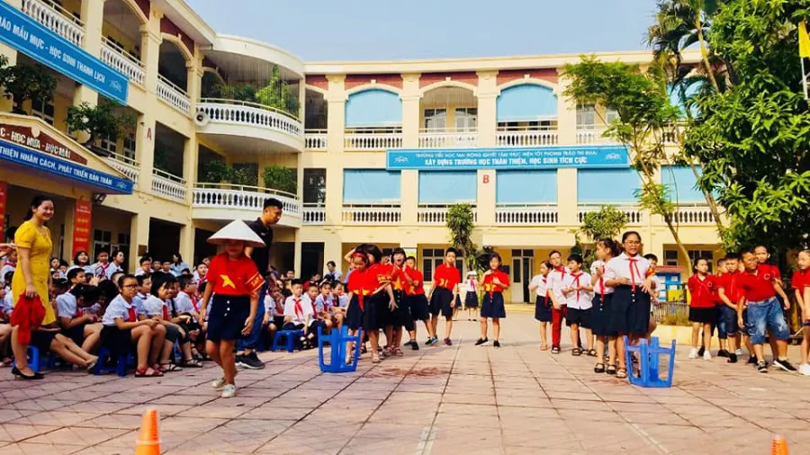 Trường Tiểu học Mai Động