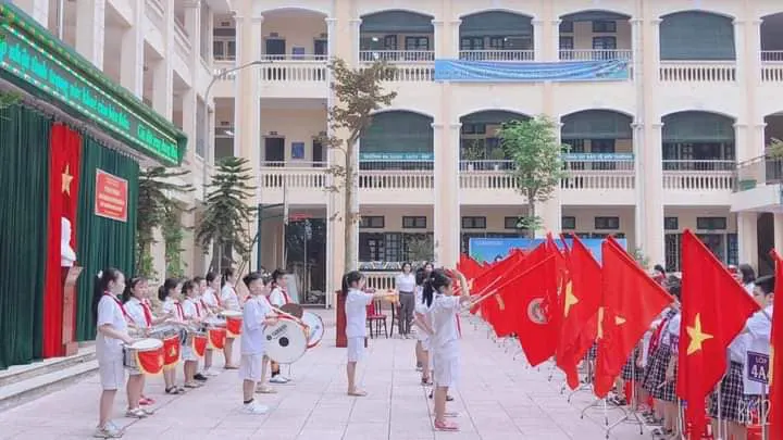 Trường Tiểu học Quang Trung