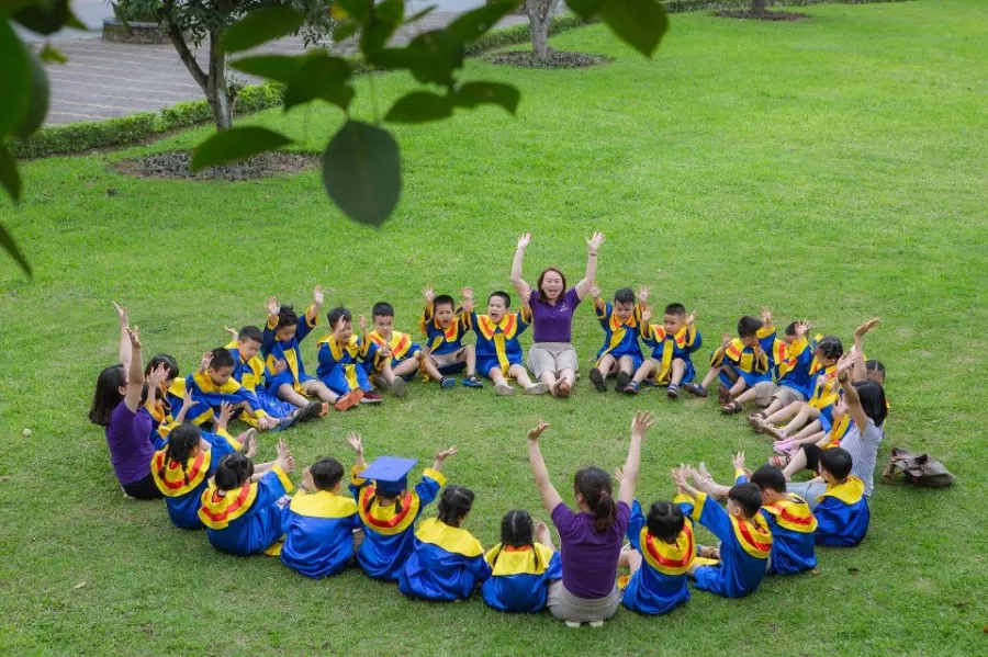 Trường mầm non Hoa Diên Vĩ - Iris PreSchool
