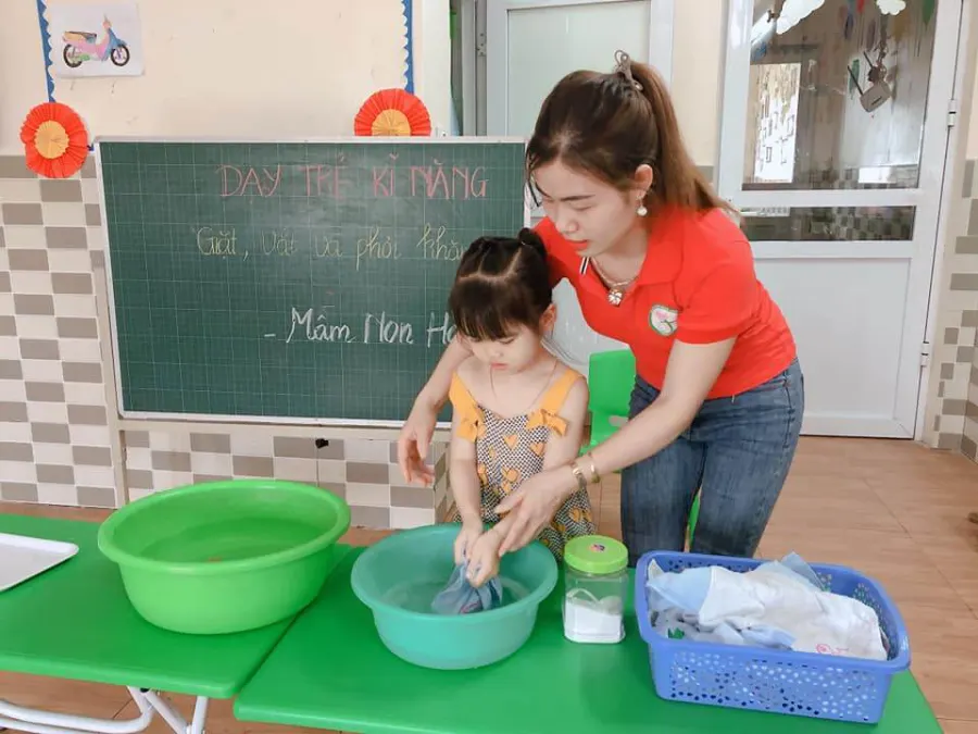 Trường mầm non Giáo dục sớm Hoa Sen Minh Hải