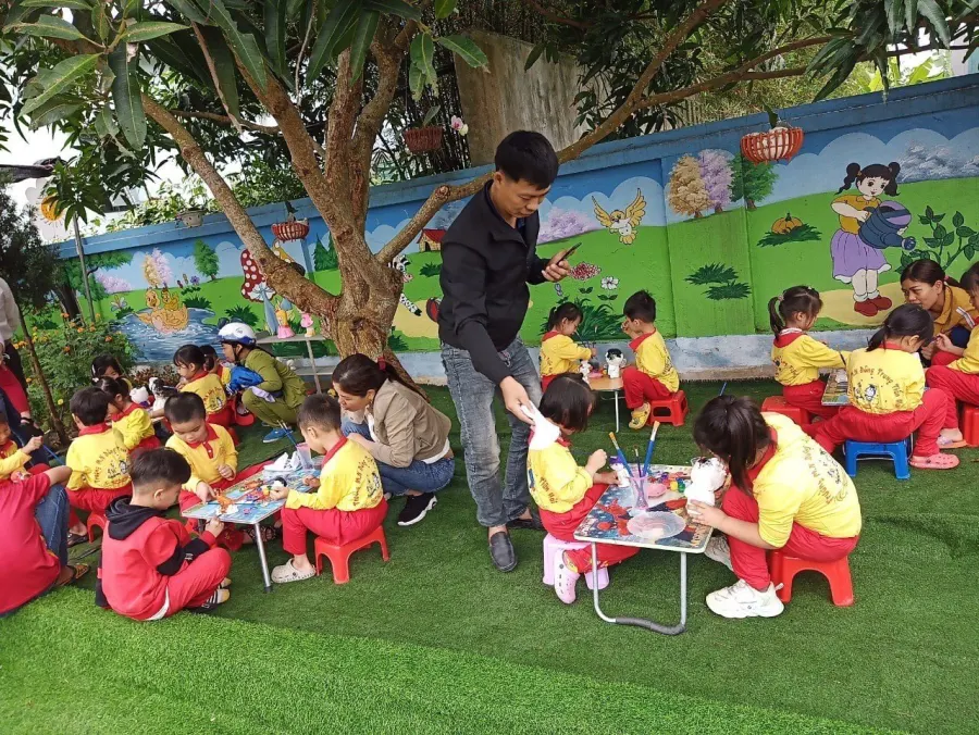 Trường mầm non Đông Trung