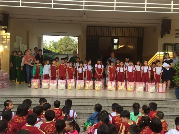Trường tiểu học Tây Bắc Lân