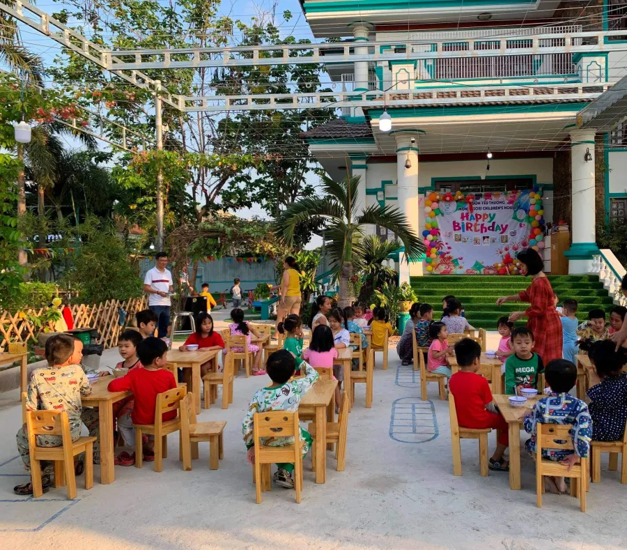 Trường Mầm Non Vườn Yêu Thương Montessori