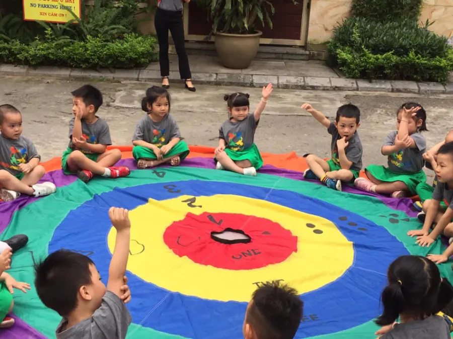 Trường mầm non Song ngữ Việt Mỹ Montessori