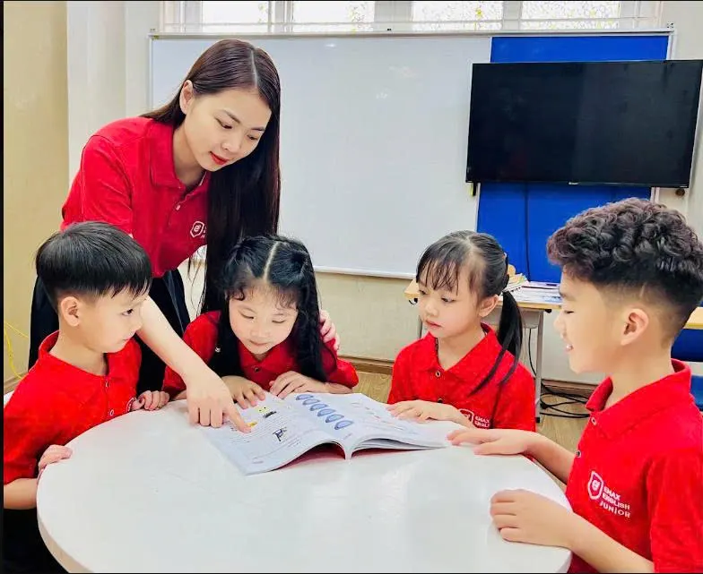 Trung Tâm Anh Ngữ Emax (Emax English Academy)