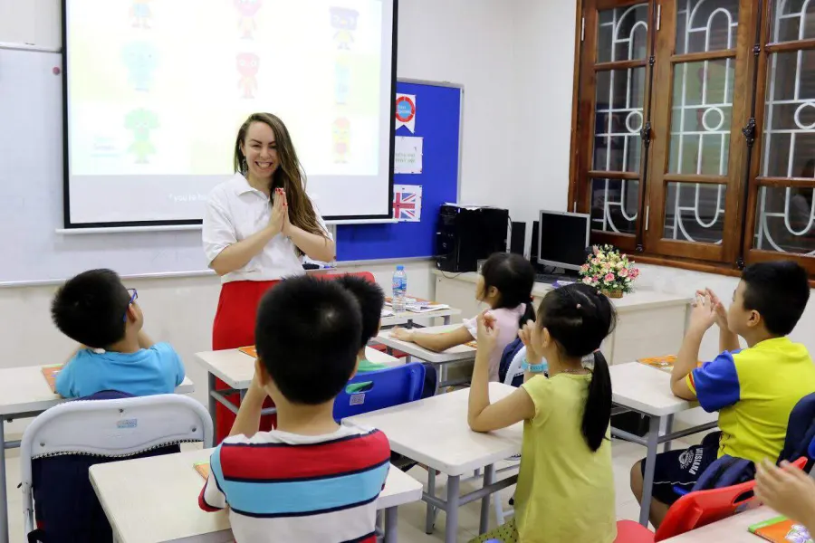 Trung Tâm Anh Ngữ Emax (Emax English Academy)