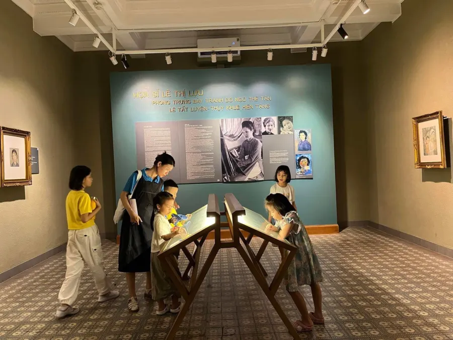 Trung Tâm Mỹ Thuật Global Art - Him lam, Quận 7