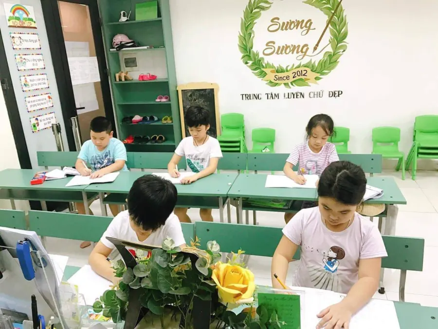 Trung Tâm Luyện Chữ Đẹp Sương Sương - Vọng Hà