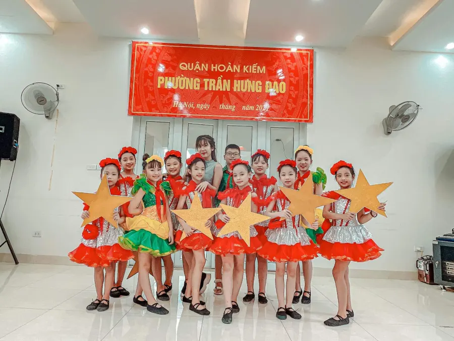 Câu lạc bộ Nghệ thuật Ngôi Sao Nhỏ