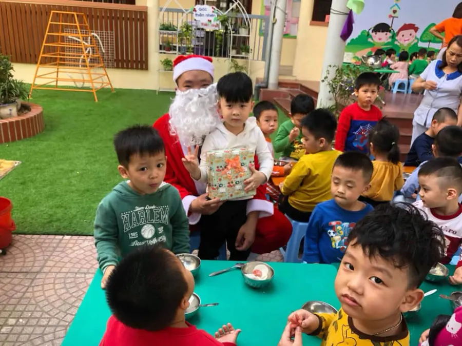 Trường mầm non Phùng Khoang