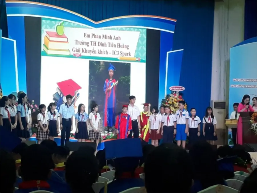 Trường Tiểu học Trương Văn Thành