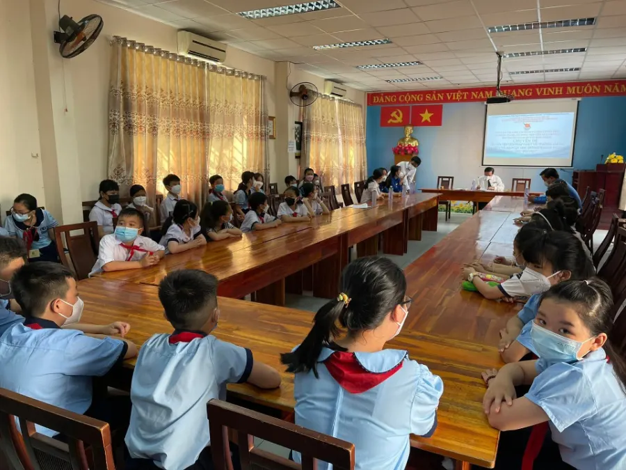 Trường Tiểu Học Tân Tiến