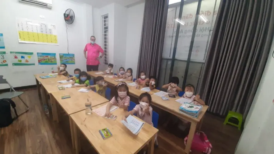 Trung Tâm Tiếng Anh VAE (Vietnam Advanced Education)