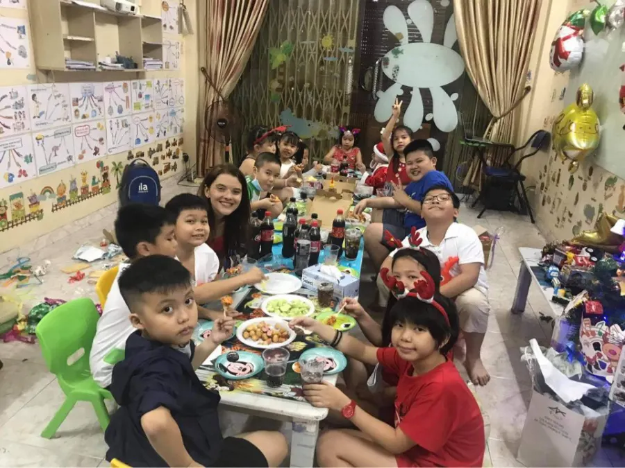 Trung Tâm Anh Ngữ Sunshine English House