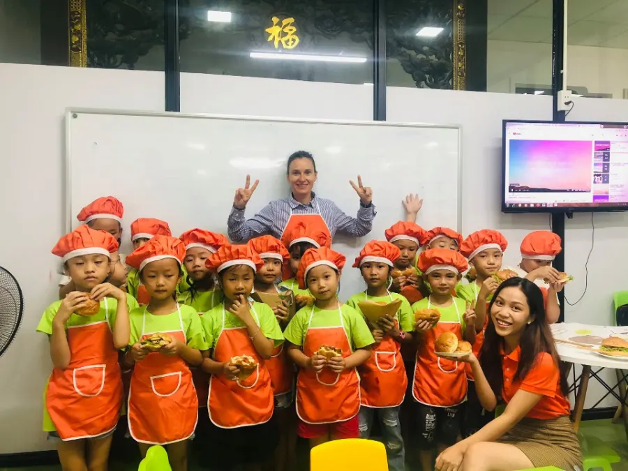 Trung Tâm Anh Ngữ Grow Up English Center