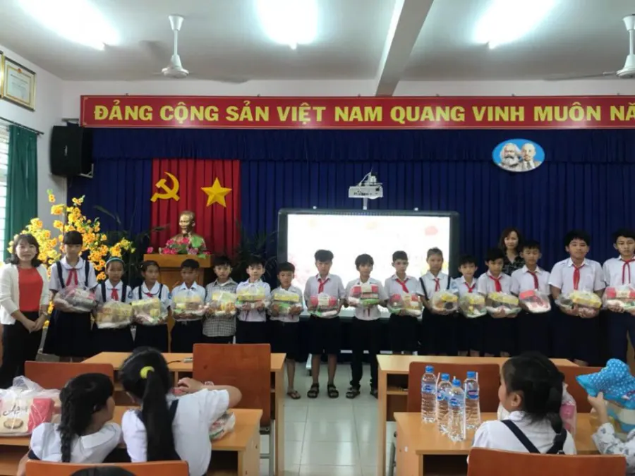 Trường Tiểu Học Trần Văn Ơn