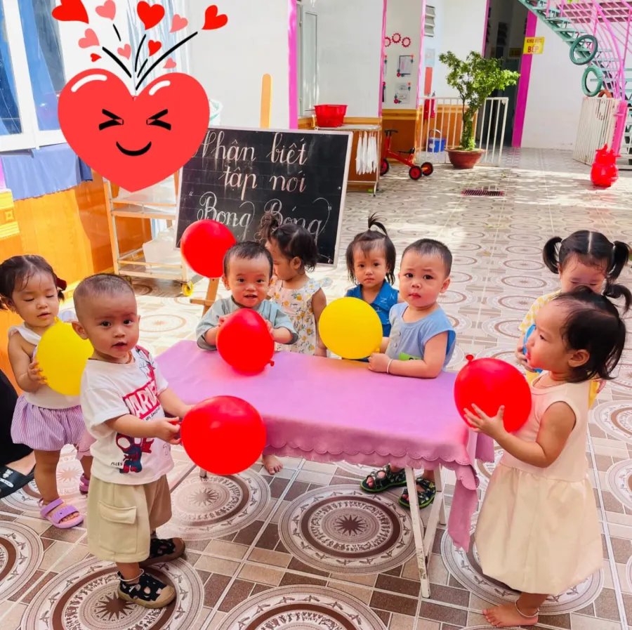Trường Mầm Non Trăng Vàng (Yellow Moon Kindergarten)