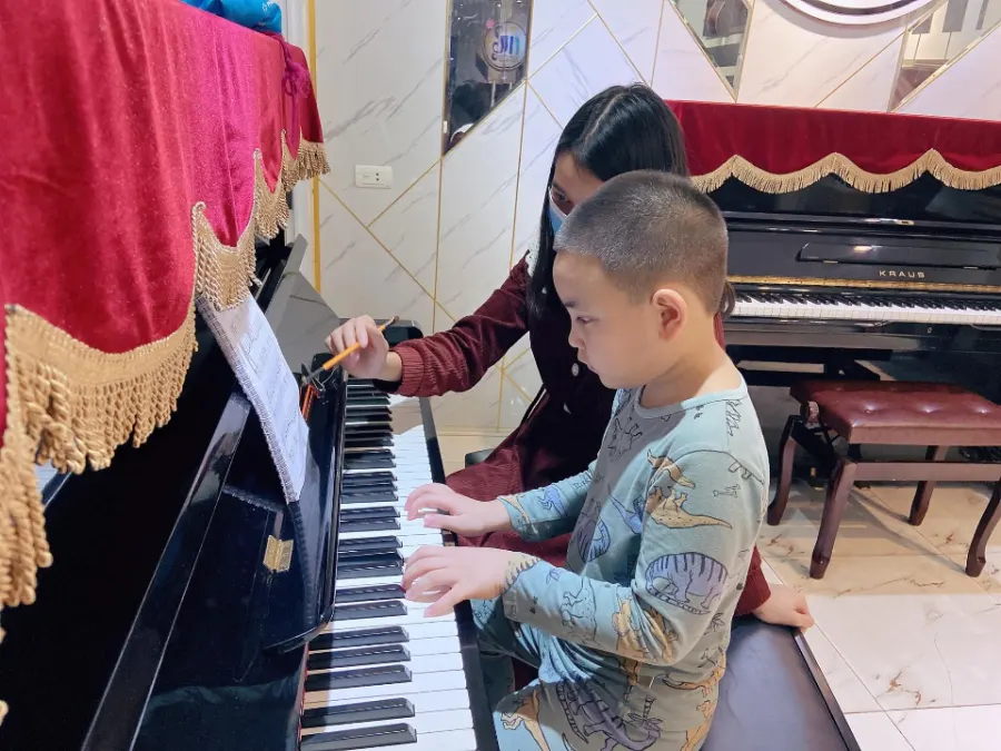 Trung Tâm Âm Nhạc Sol Music